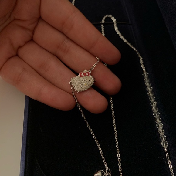 Swarovski Hello Kitty Pendant Necklace 🎄🤩 - Picture 5 of 7